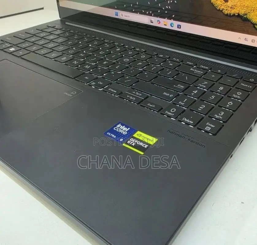 New Laptop Asus 16GB Intel Core Ultra 9 SSD 512GB