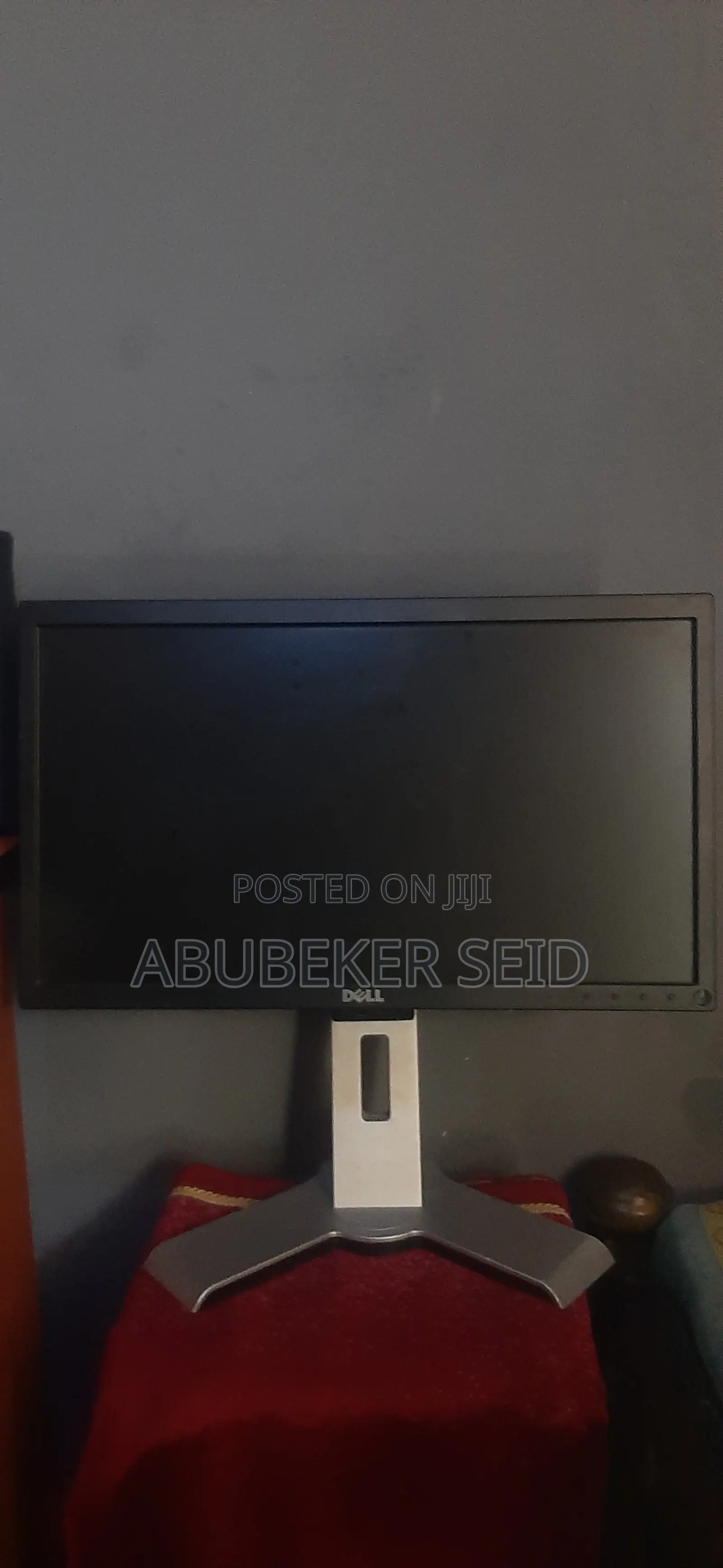 19 Inch Dell Monitor