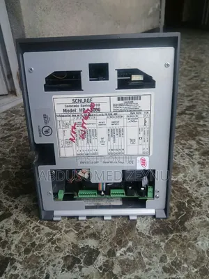 Schlage Handpunch 300