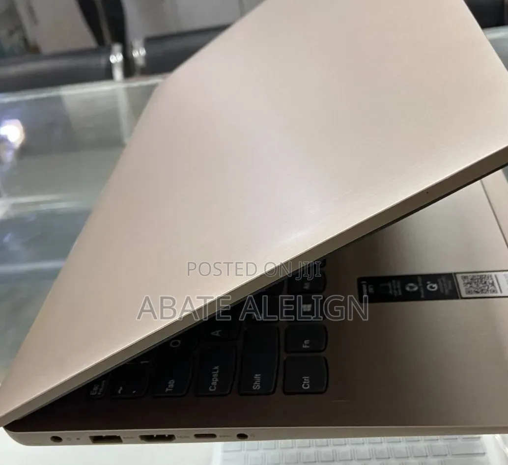 New Laptop Lenovo IdeaPad 1 8GB Intel Core i3 SSD 256GB
