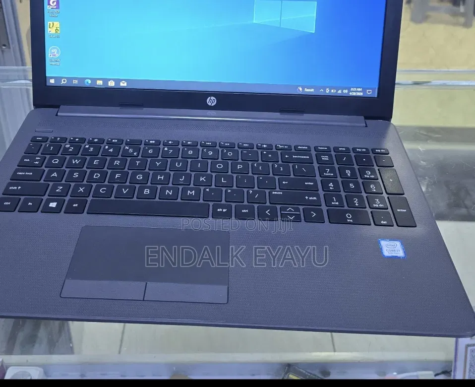 New Laptop HP 8GB Intel Core i7 HDD 1T