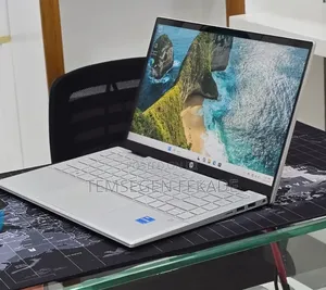 New Laptop HP Pavilion 14 8GB Intel Core i5 SSD 512GB