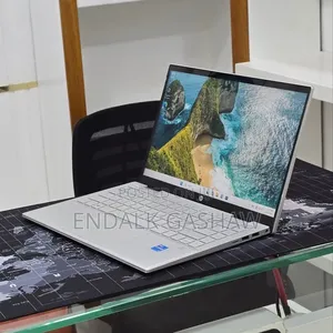New Laptop HP Pavilion 14 8GB Intel Core i5 SSD 512GB