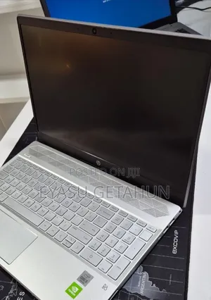 New Laptop HP Pavilion 15 8GB Intel Core i5 SSD 512GB