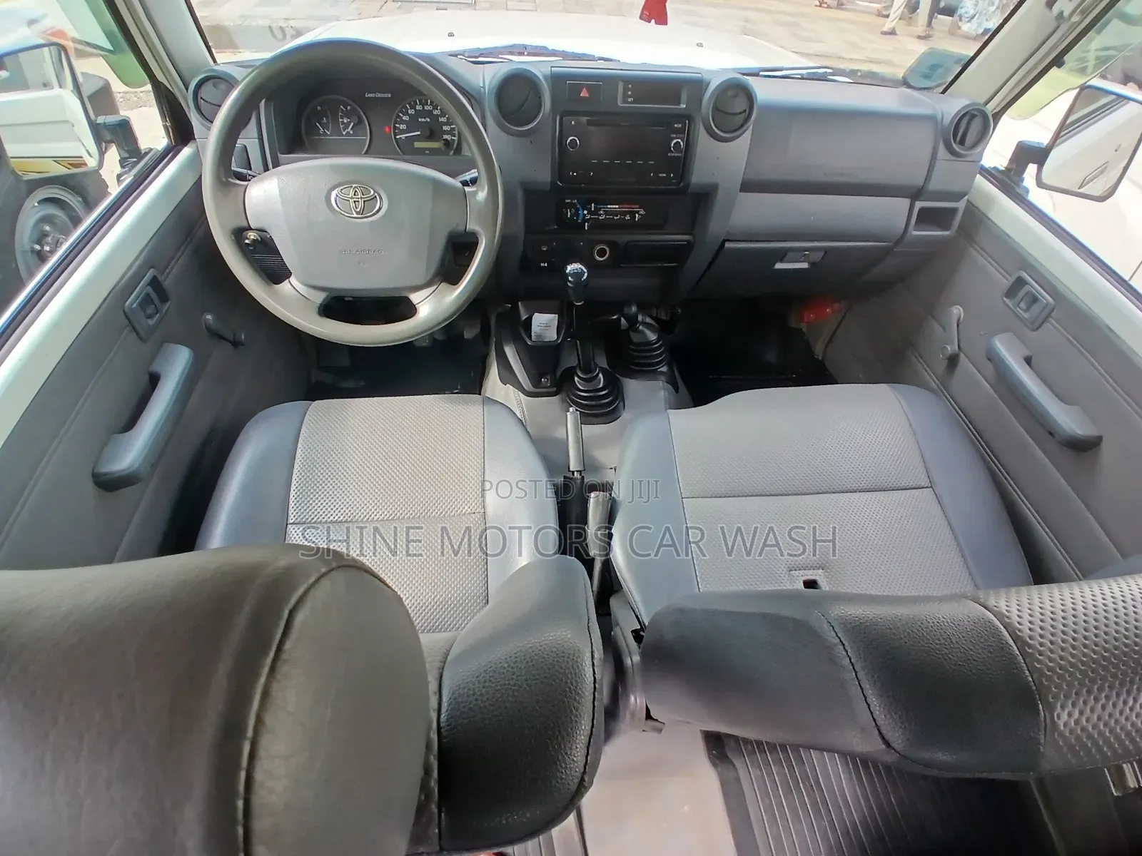 Toyota Land Cruiser 2016 White