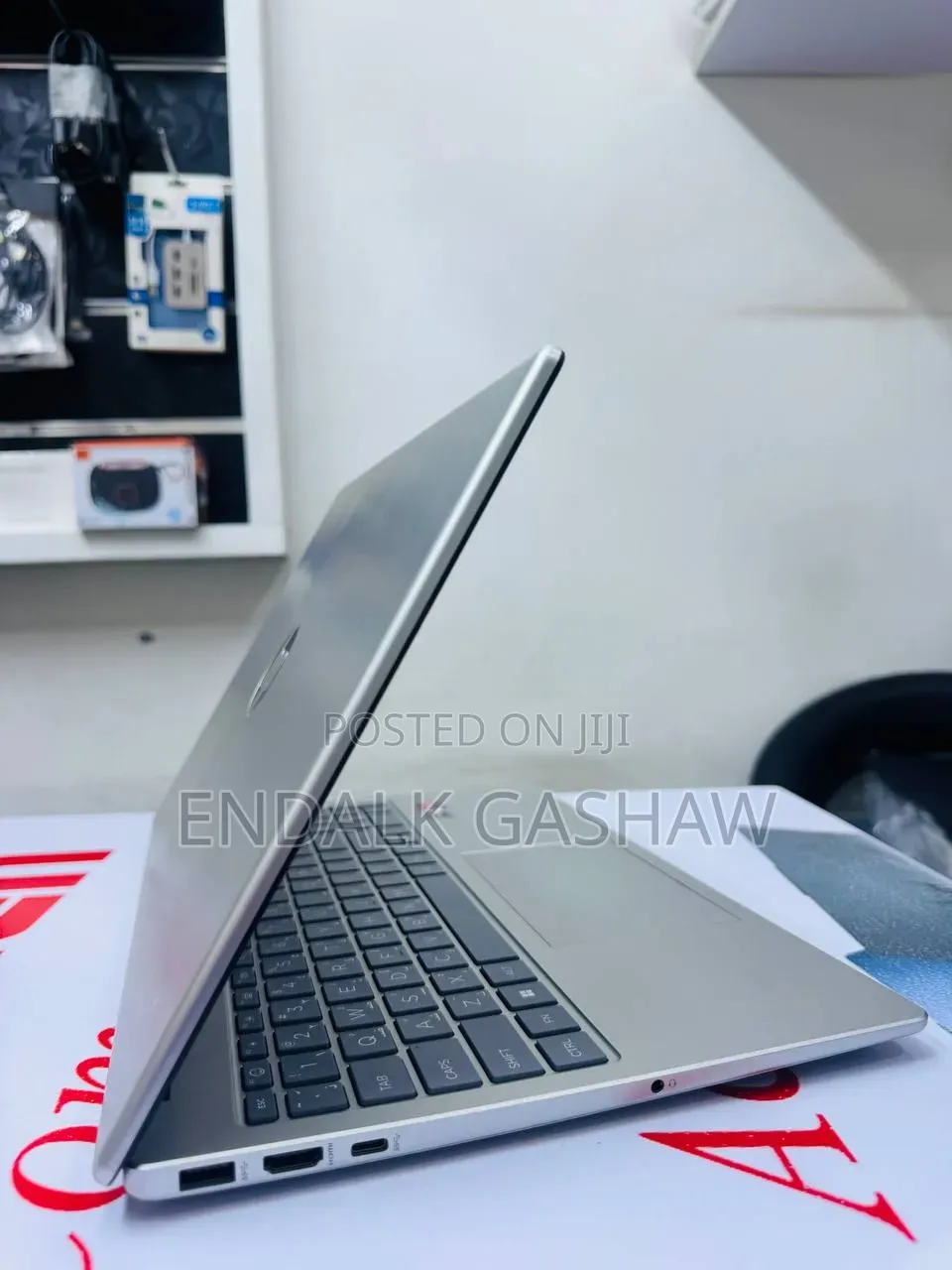 New Laptop HP Stream Notebook 8GB AMD Ryzen 5 SSD 512GB