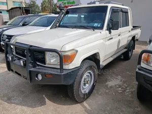 Toyota Land Cruiser 2018 White