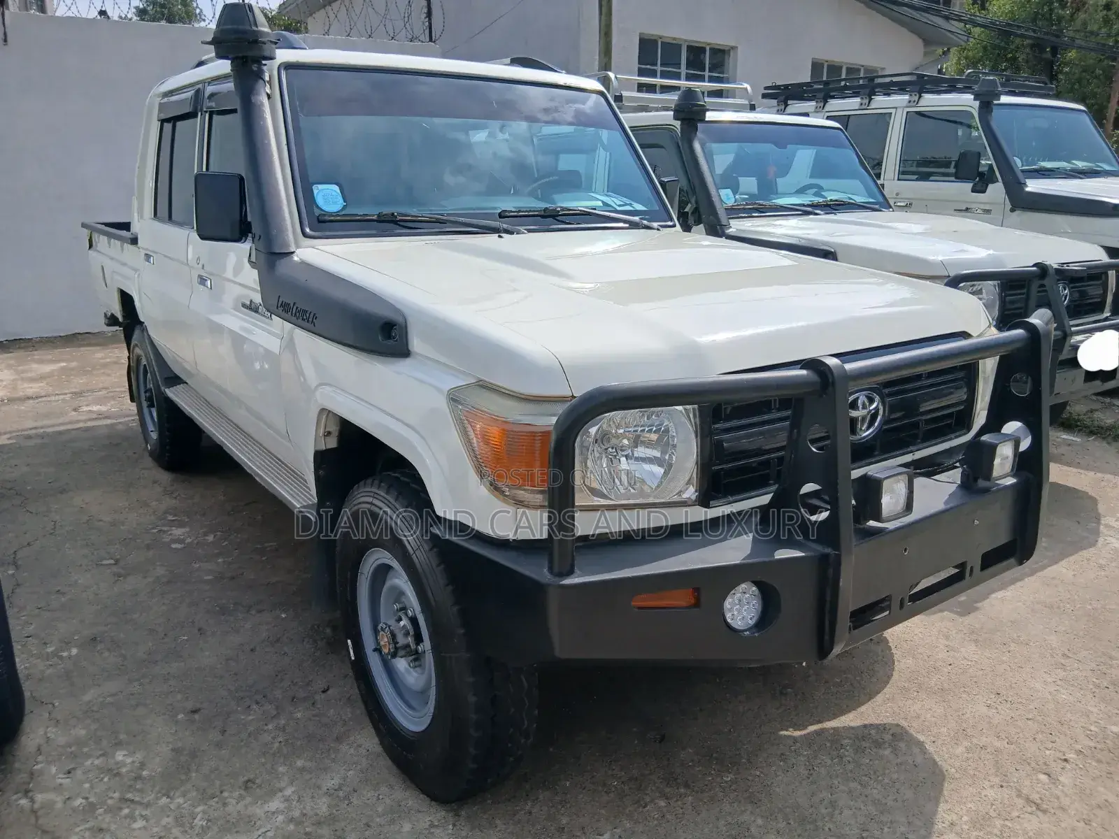 Toyota Land Cruiser 2018 White