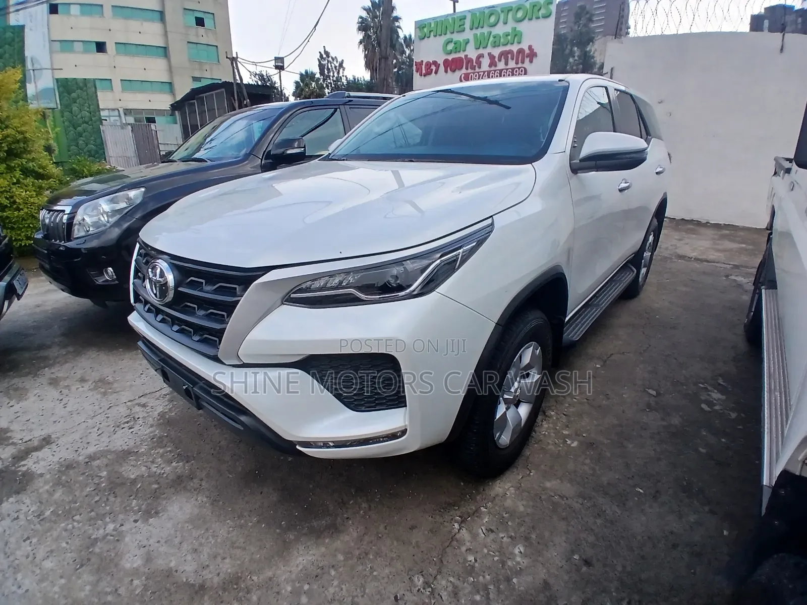 Toyota Fortuner 2023 White