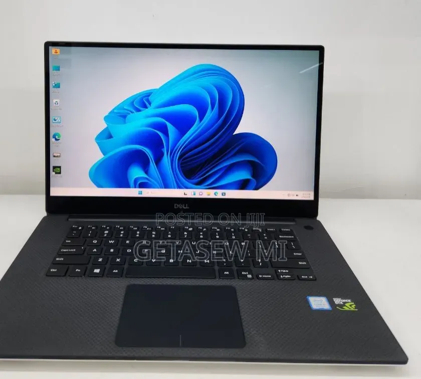 New Laptop Dell XPS 15 16GB Intel Core i7 SSD 512GB