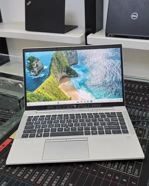 New Laptop HP EliteBook 845 G7 16GB AMD Ryzen 5 SSD 512GB