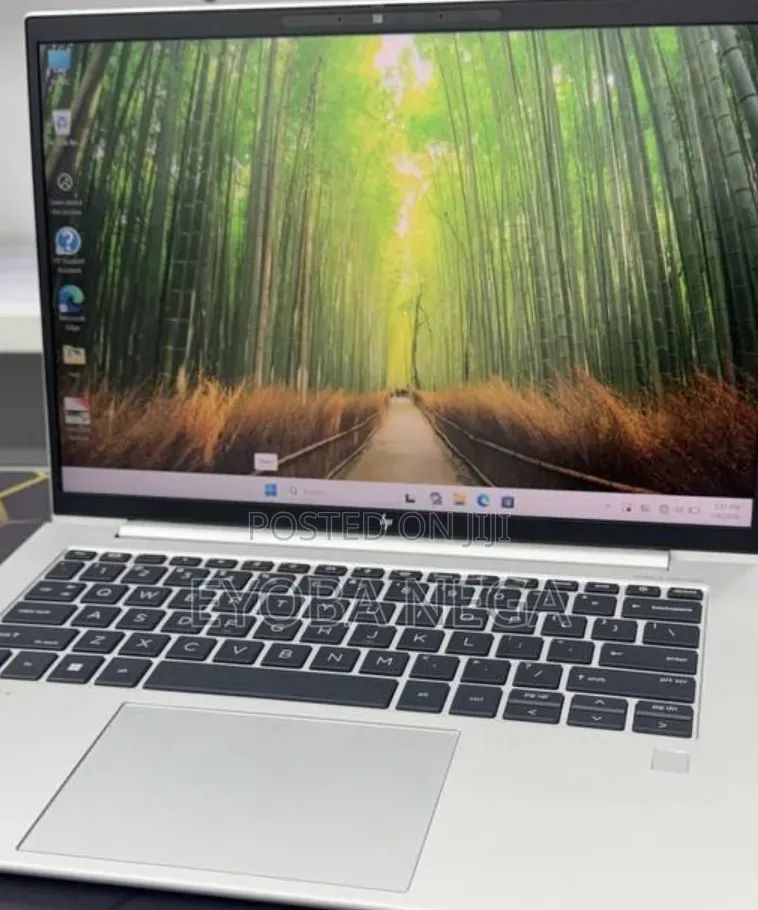 New Laptop HP EliteBook 840 16GB AMD Ryzen 7 SSD 512GB