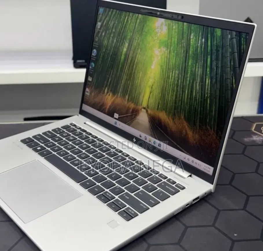 New Laptop HP EliteBook 840 16GB AMD Ryzen 7 SSD 512GB
