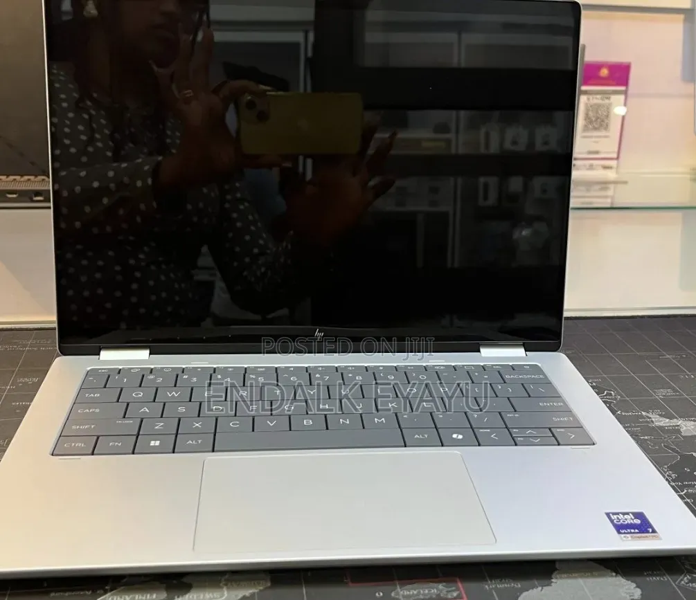 New Laptop HP OmniBook Ultra Flip 14" 16GB Intel Core Ultra 7 SSD 1T