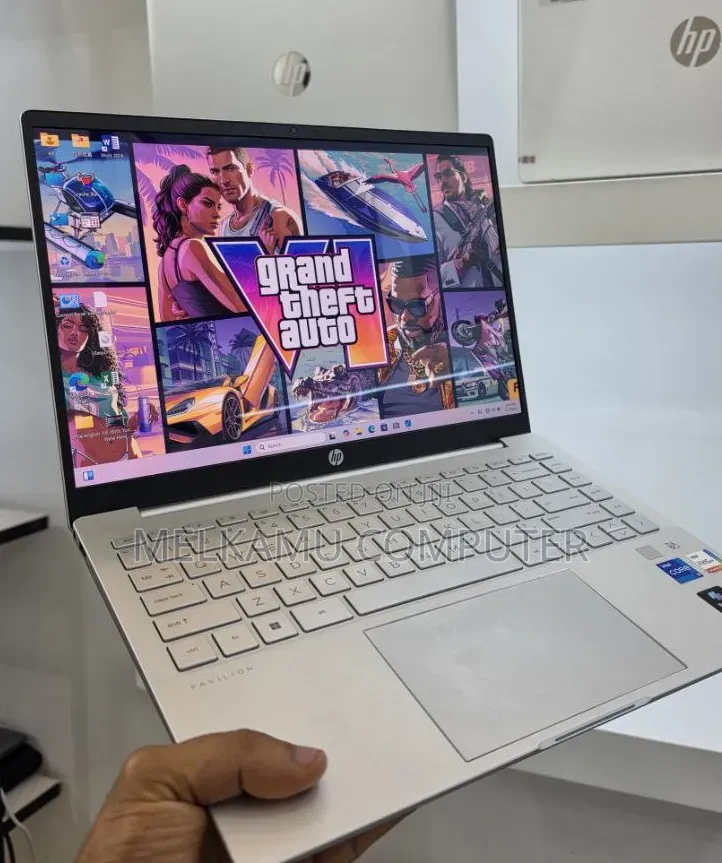 New Laptop HP Pavilion 14 16GB Intel Core i5 SSD 512GB