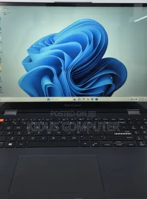 New Laptop Asus Vivobook 14 16GB Intel Core i5 SSD 512GB