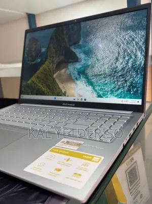 New Laptop Asus Vivobook Go 16GB AMD Ryzen 7 SSD 512GB