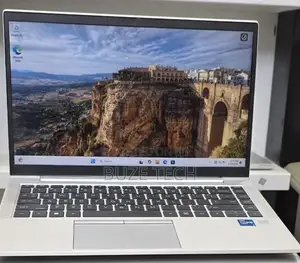 New Laptop HP EliteBook 840 G10 16GB Intel Core i7 SSD 512GB