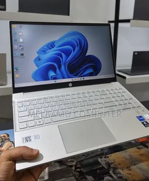 New Laptop HP Pavilion 15 16GB Intel Core i7 SSD 1T