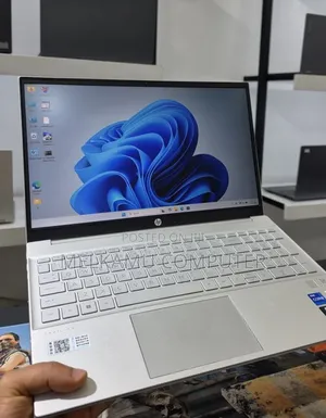 New Laptop HP Pavilion 15 16GB Intel Core i7 SSD 1T