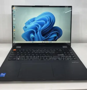 New Laptop Asus Vivobook 15 16GB Intel Core i5 SSD 512GB
