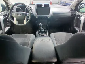 Toyota Land Cruiser 2015 Black
