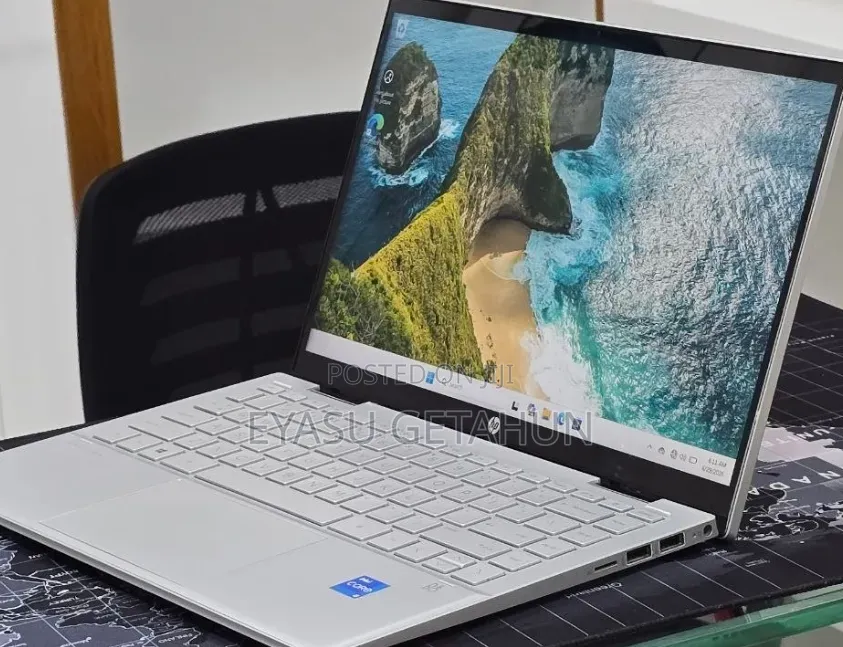 New Laptop HP Pavilion 15 8GB Intel Core i5 SSD 512GB