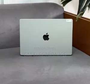 New Laptop Apple MacBook Pro 2021 M1 16GB Intel Core i7 SSD 512GB