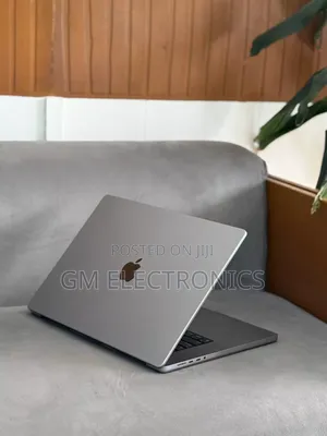 New Laptop Apple MacBook Pro 2021 M1 16GB Intel Core i7 SSD 1T