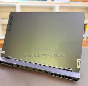 New Laptop Lenovo Legion 5 16GB AMD Ryzen 7 SSD 512GB