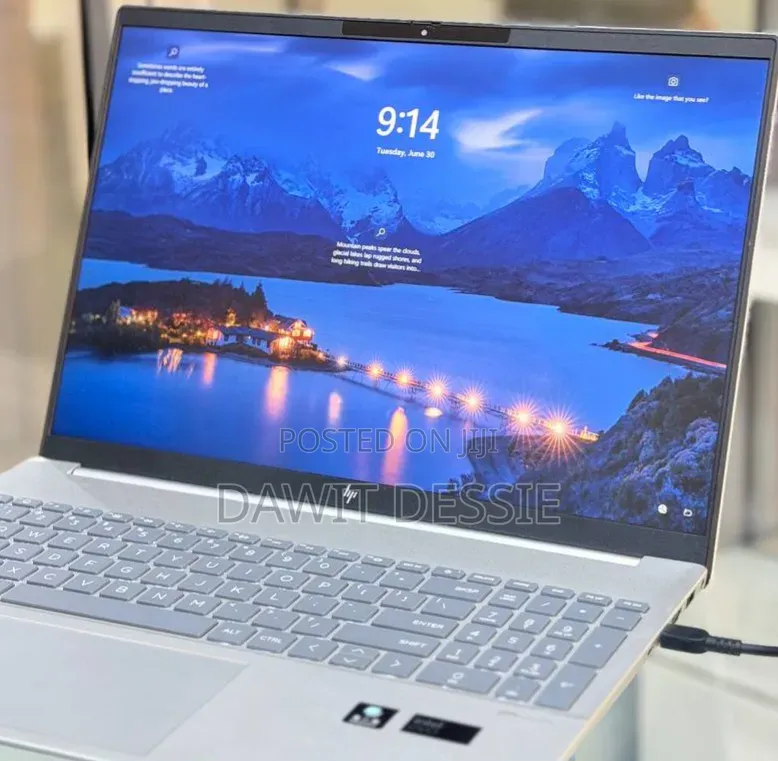 New Laptop HP 32GB Intel Core Ultra 7 SSD 1T