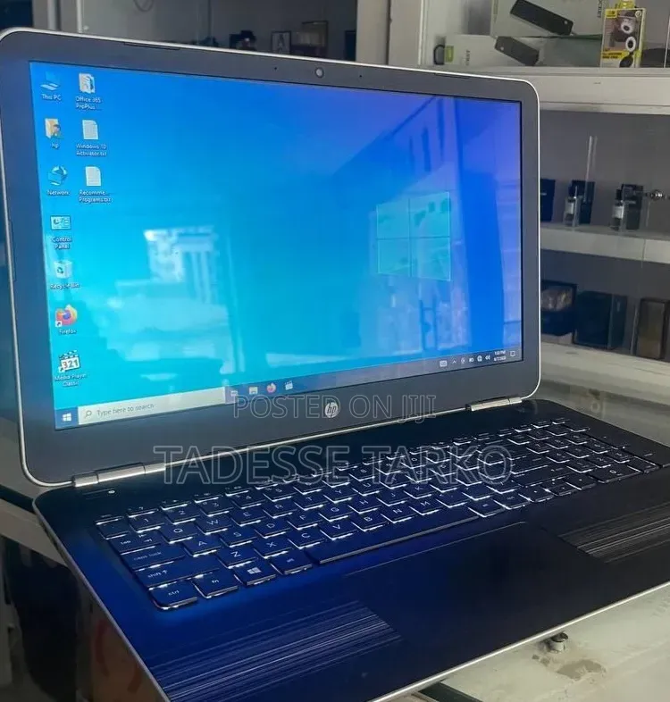 New Laptop HP Pavilion 14 8GB Intel Core i5 HDD 1T