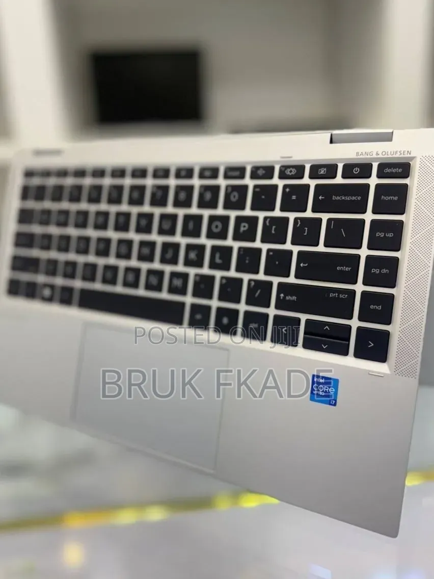 New Laptop HP EliteBook 1040 G8 32GB Intel Core i7 SSD 512GB