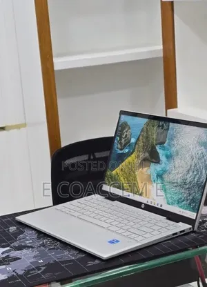 New Laptop HP 8GB Intel Core i5 SSD 512GB