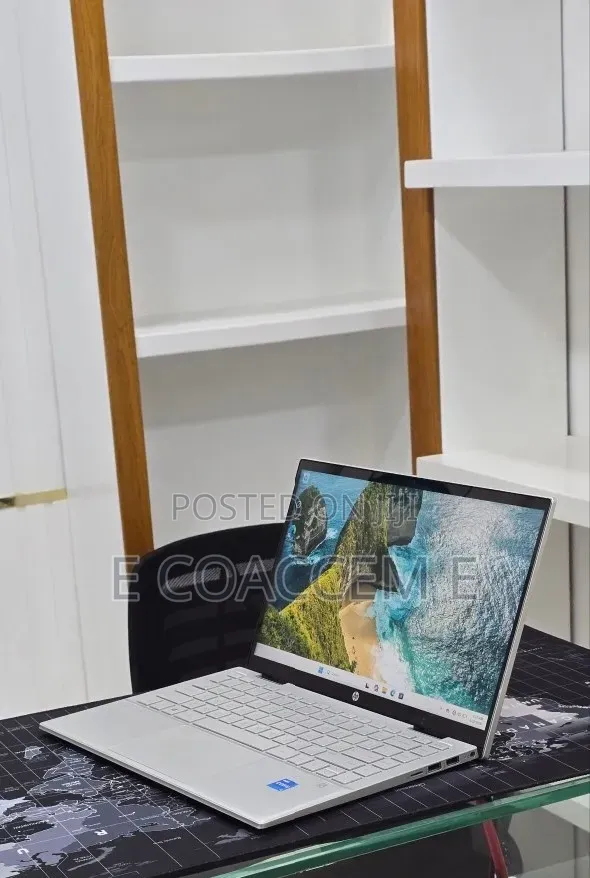 New Laptop HP 8GB Intel Core i5 SSD 512GB