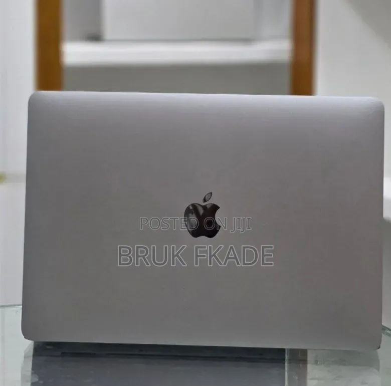 New Laptop Apple MacBook Air 2020 M1 8GB Apple M1 SSD 256GB