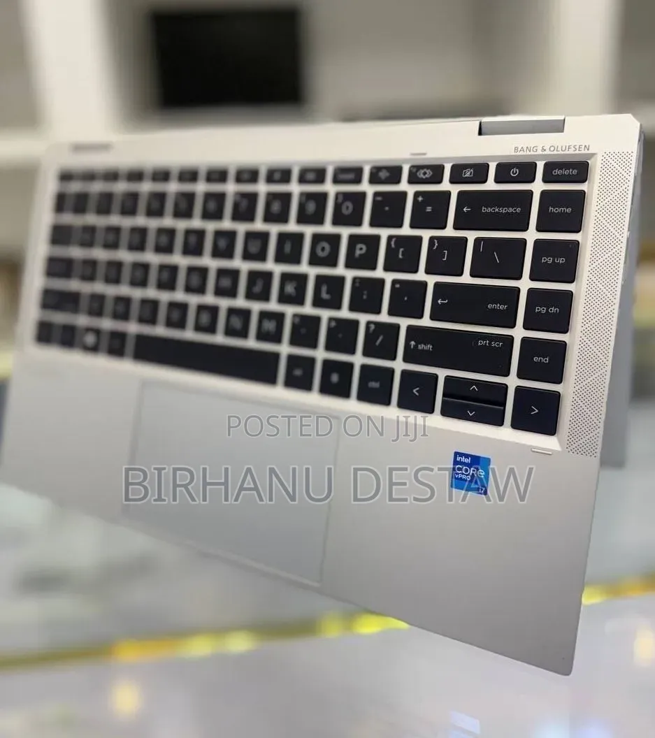 New Laptop HP EliteBook 1040 G8 32GB Intel Core i7 SSD 512GB