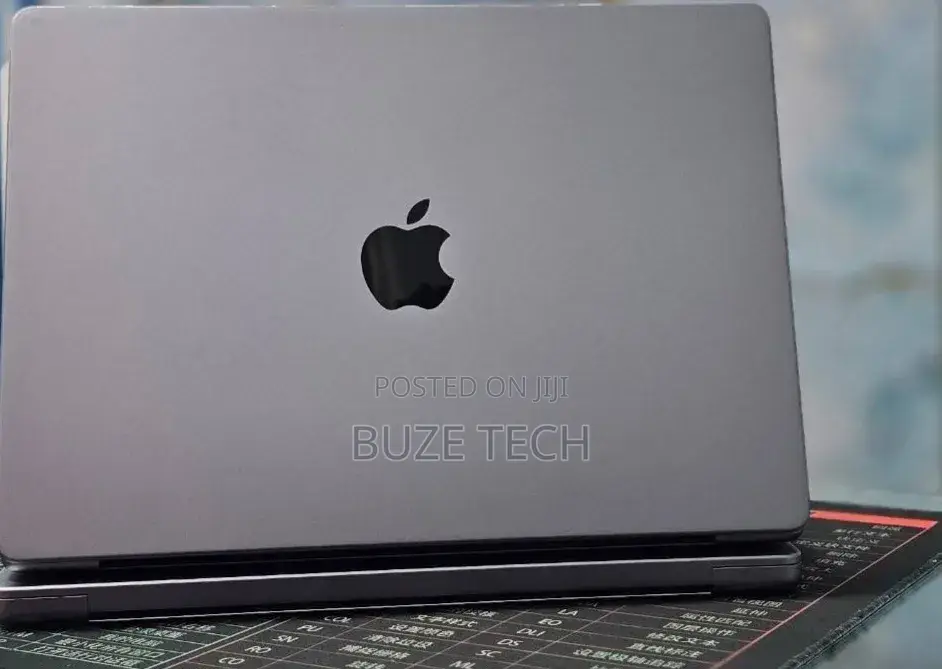 New Apple MacBook Pro 2020 M1 16GB Apple M1 Pro SSHD (Hybrid) 512GB