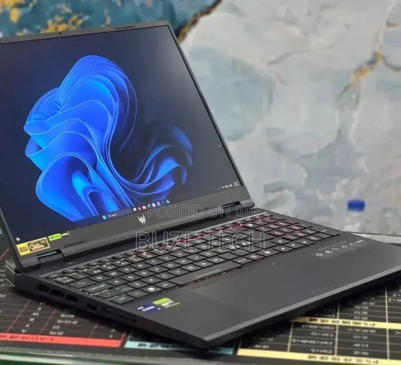New Laptop Acer Predator Helios Neo 16 16GB Intel Core i9 SSD 1T