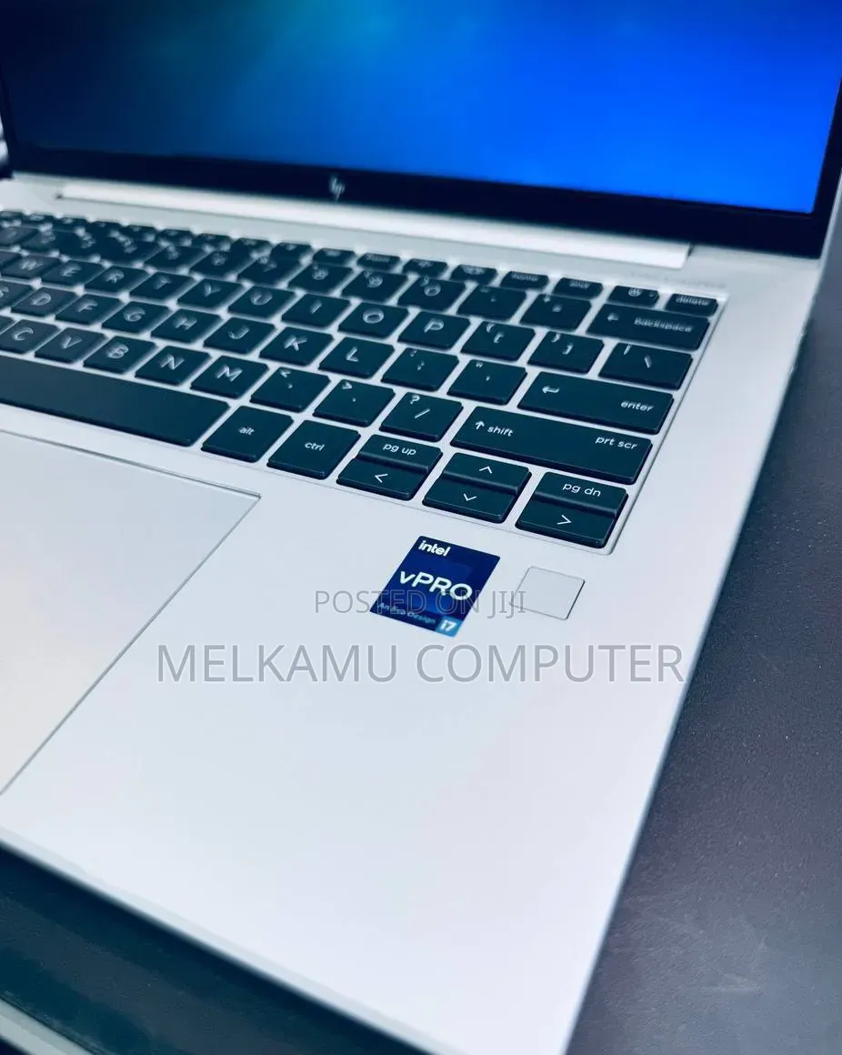 New Laptop HP EliteBook 840 G10 16GB Intel Core i7 SSD 512GB