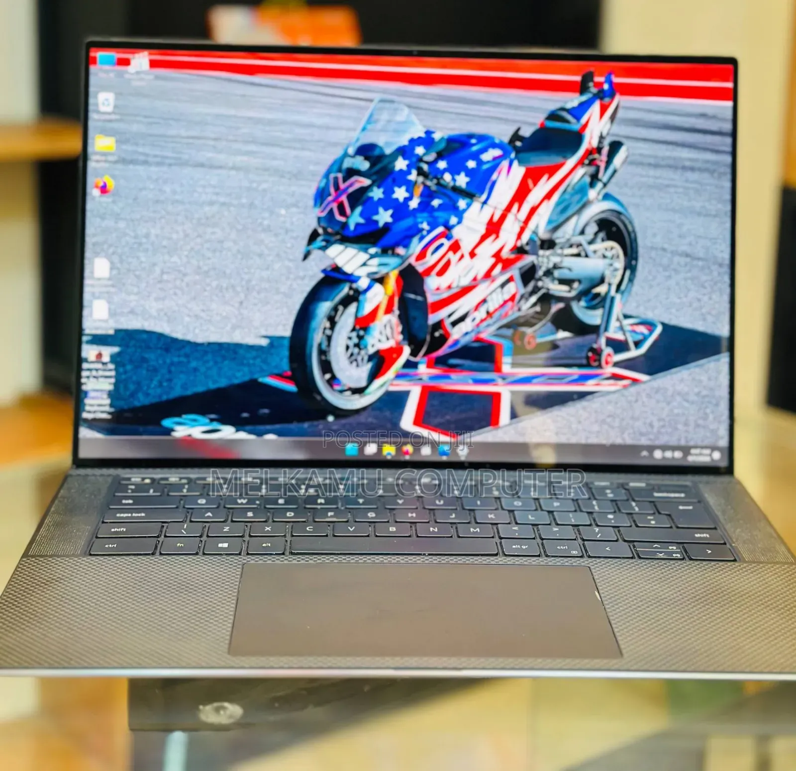 New Laptop Dell Precision 5560 16GB Intel Core i7 SSD 512GB