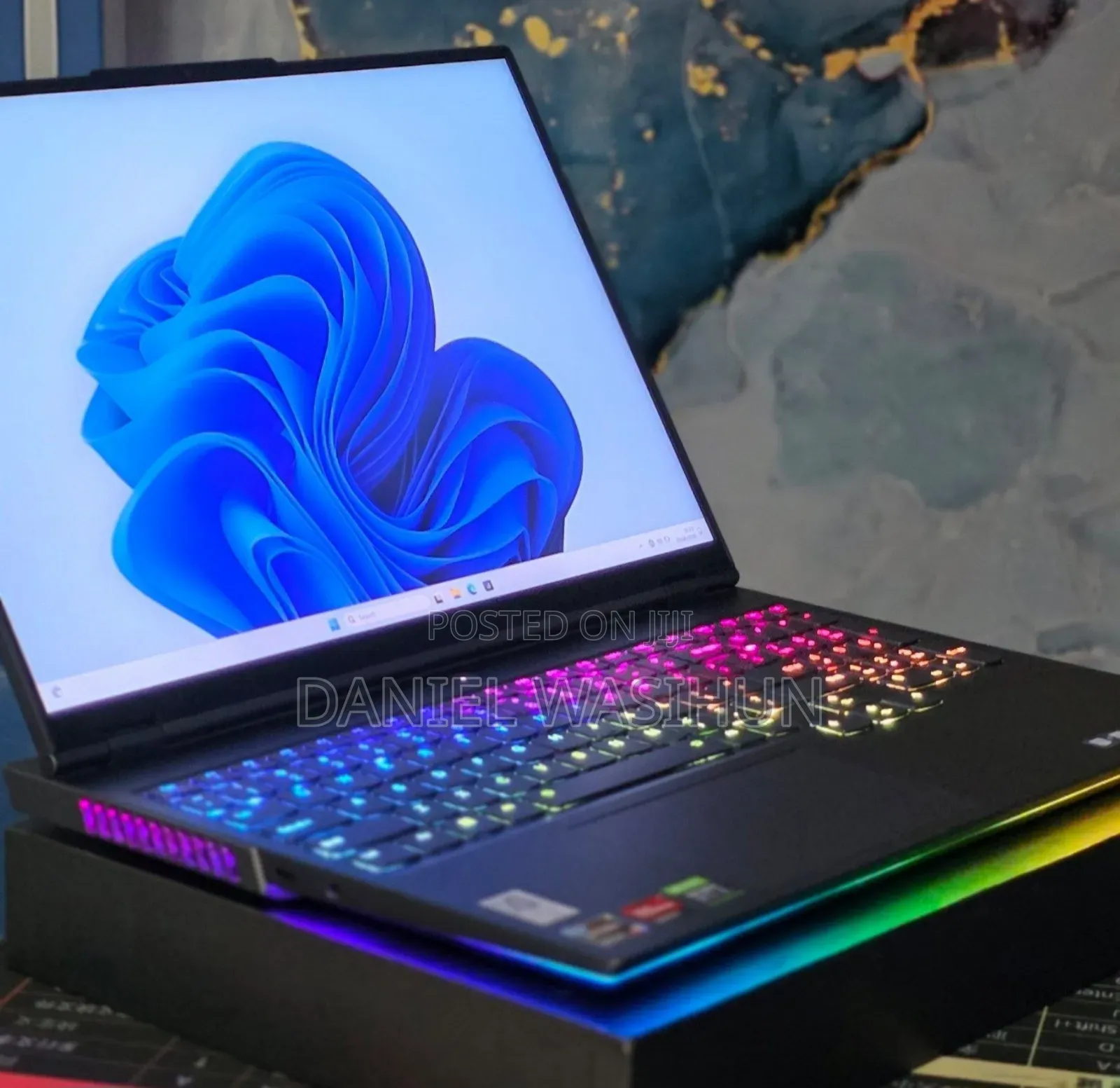 New Laptop Lenovo Legion 9 32GB AMD Ryzen 9 SSD 1T