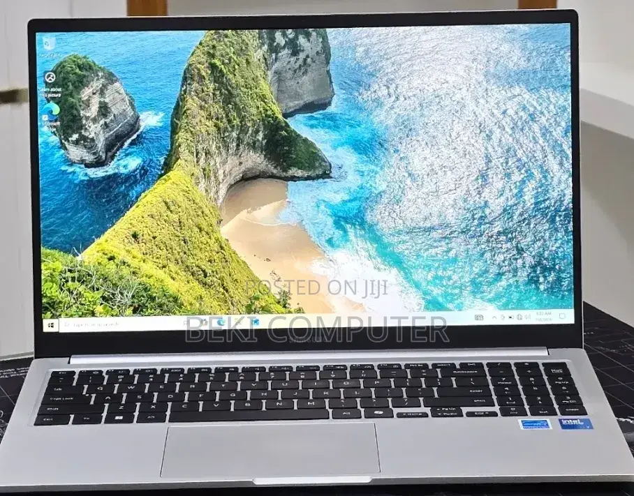 New Laptop Samsung Galaxy Book 2 16GB Intel Core 7 SSD 512GB