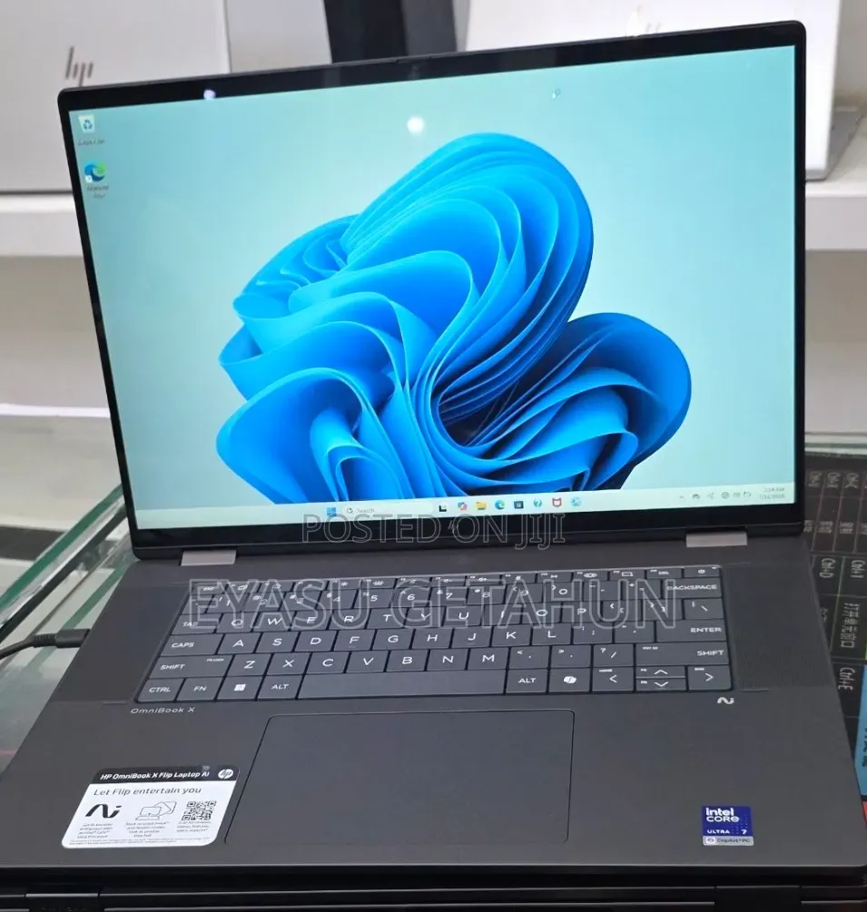 New Laptop HP OmniBook X Flip 14" 16GB Intel Core Ultra 7 SSD 1T