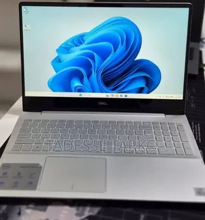 New Laptop Dell Inspiron 15 8GB Intel Core i5 SSD 512GB