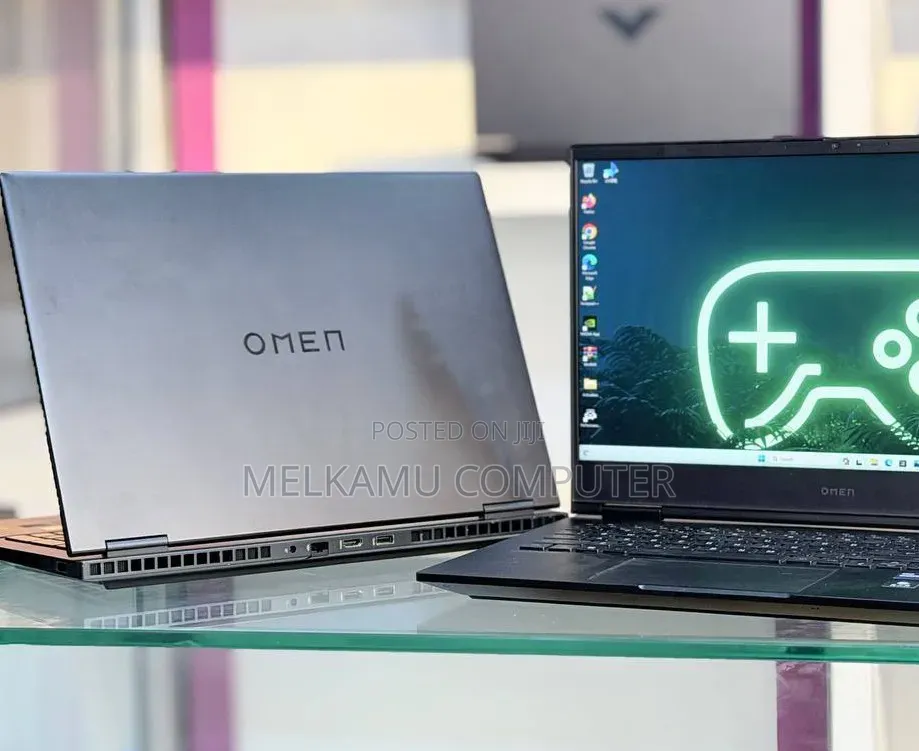 New Laptop HP Omen 16 16GB Intel Core i9 SSD 1T