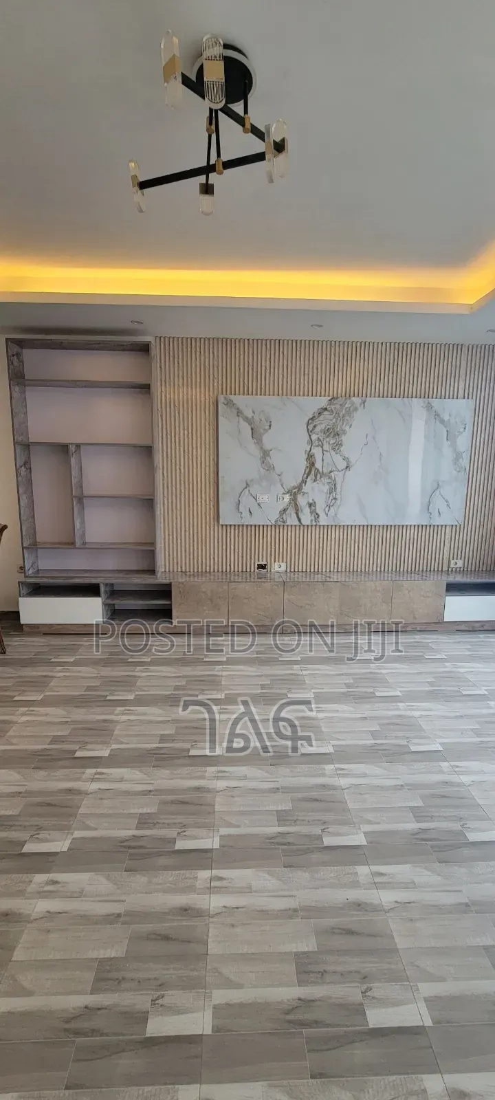 3bdrm Apartment in ሚት_አካባቢ  ዘመናዊ አፓርታማ , Bole for sale