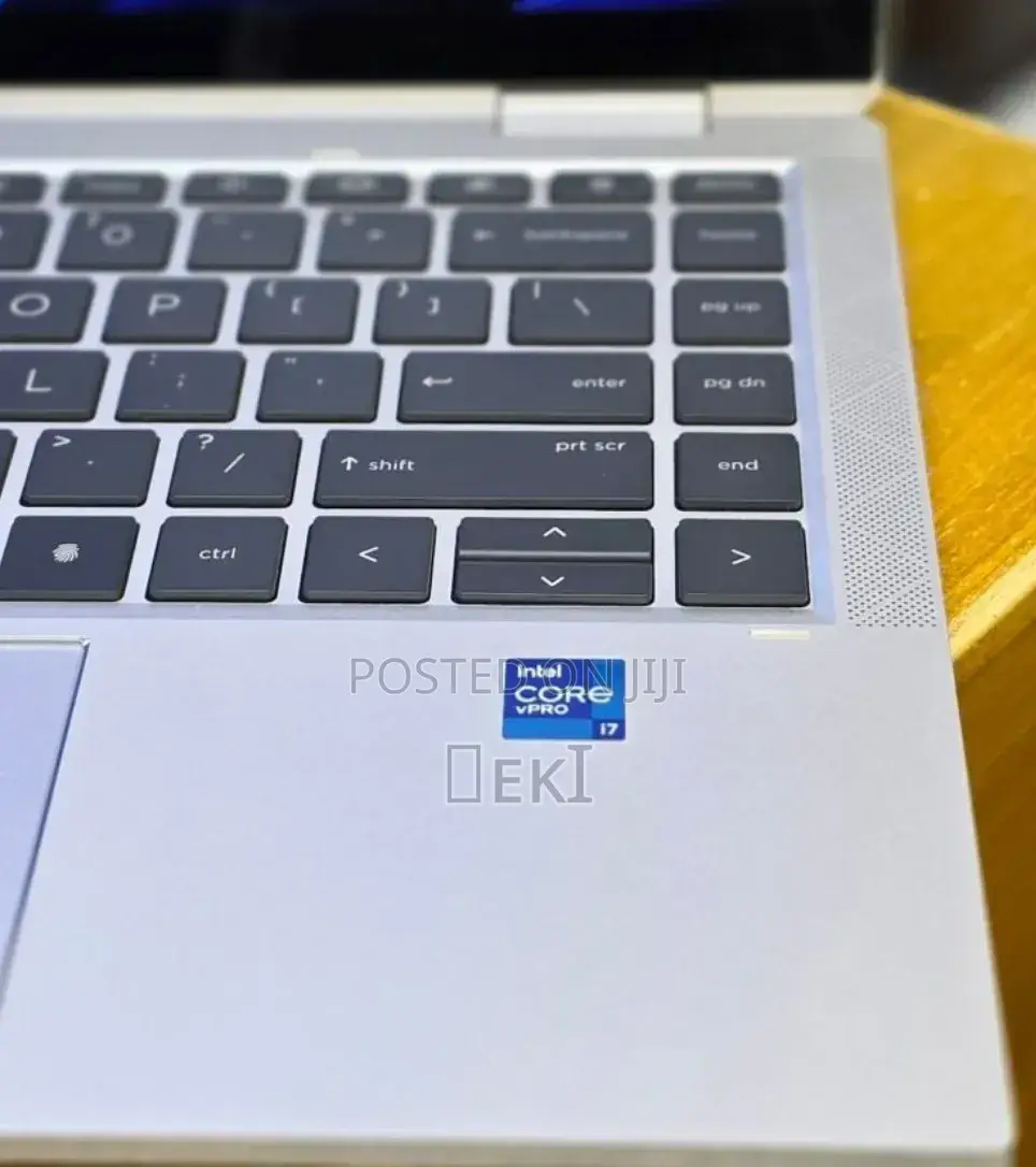 New Laptop HP EliteBook 1040 G8 16GB Intel Core i7 SSD 512GB
