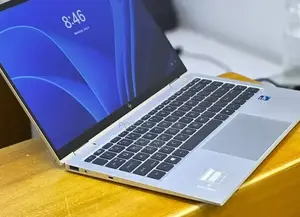 New Laptop HP EliteBook 1040 G8 16GB Intel Core i7 SSD 512GB