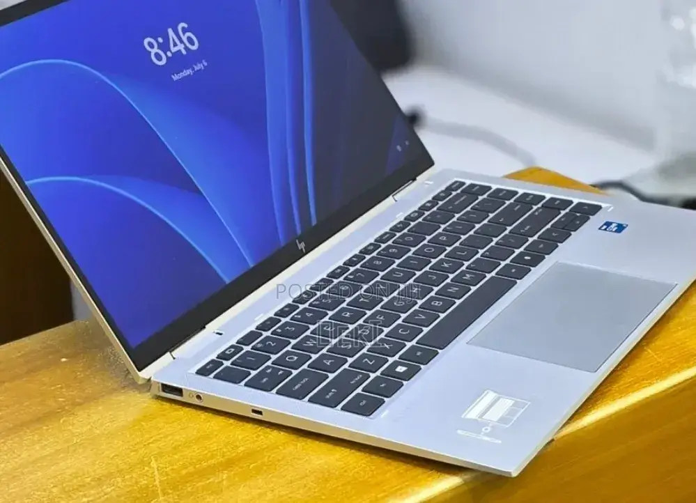 New Laptop HP EliteBook 1040 G8 16GB Intel Core i7 SSD 512GB